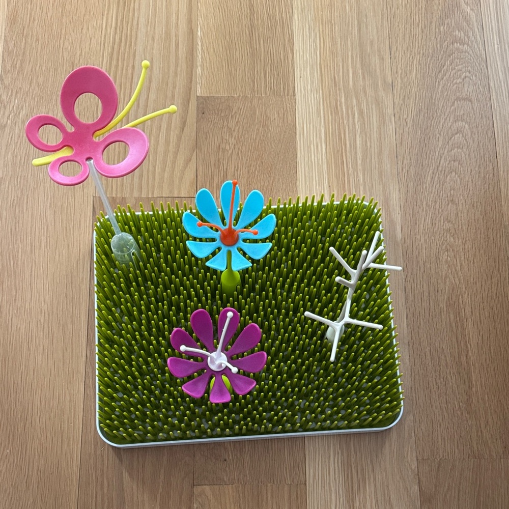 Colorful Flower Drying Rack for Kitchen - Picture 2 of 3